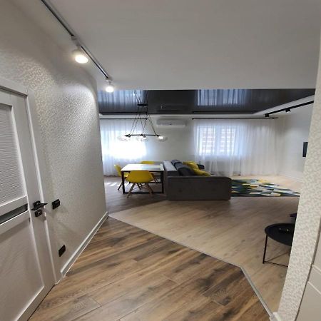 New Lux Apartment 2020 Kharkiv Exterior photo