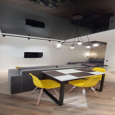 New Lux Apartment 2020 Kharkiv Exterior photo
