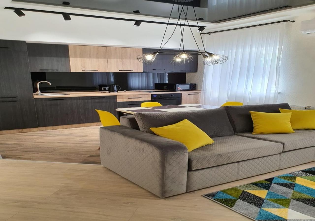 New Lux Apartment 2020 Kharkiv Exterior photo